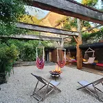 Bed & Breakfast Domaine De La Castagnere