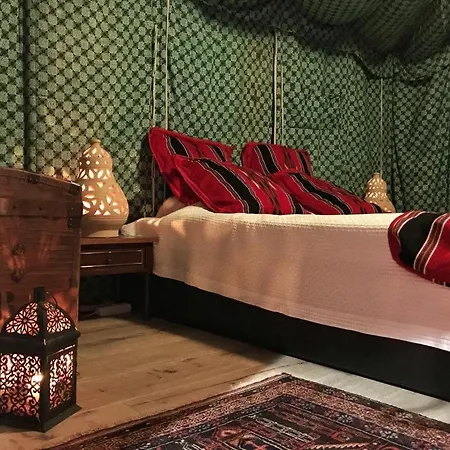Bed & Breakfast Domaine De La Castagnere *